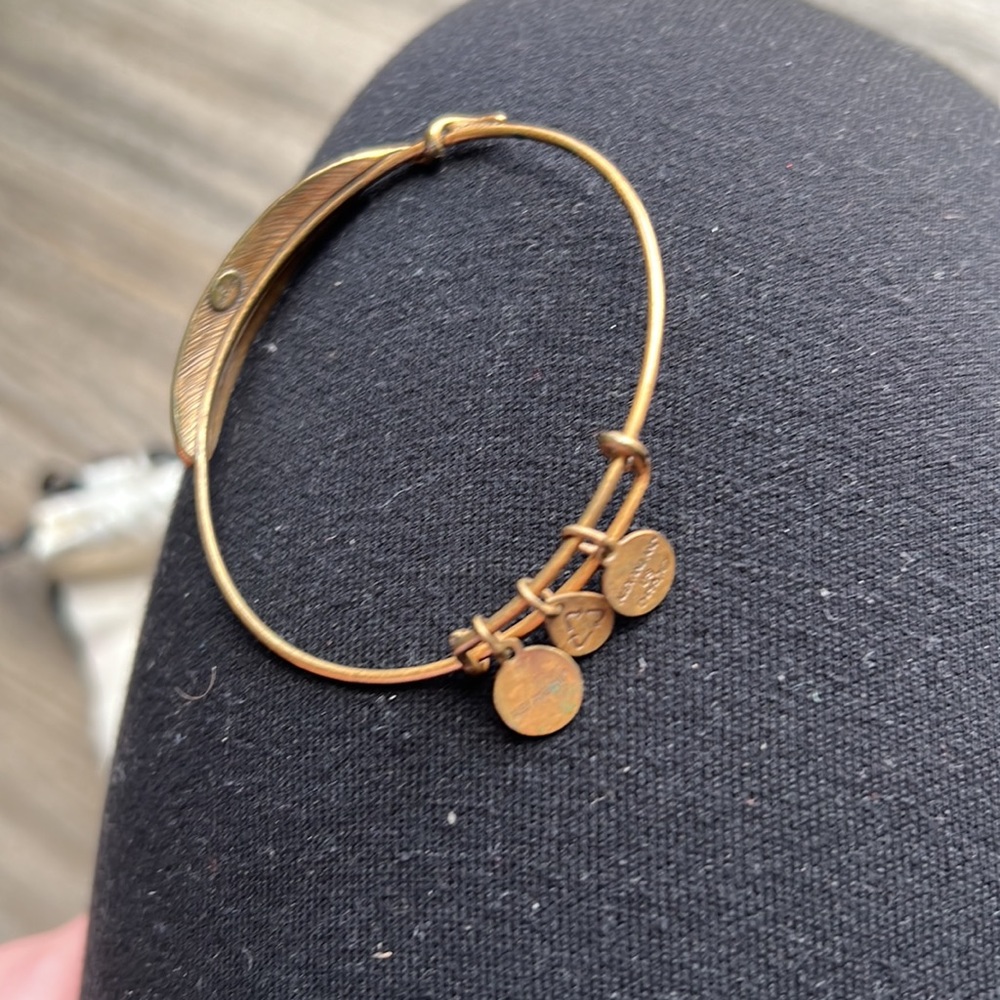 Alex & Ani Leaf Bracelet - Picture 2 of 4